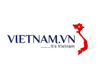 Military helicopter crew conducts medical evacuation in Vietnam