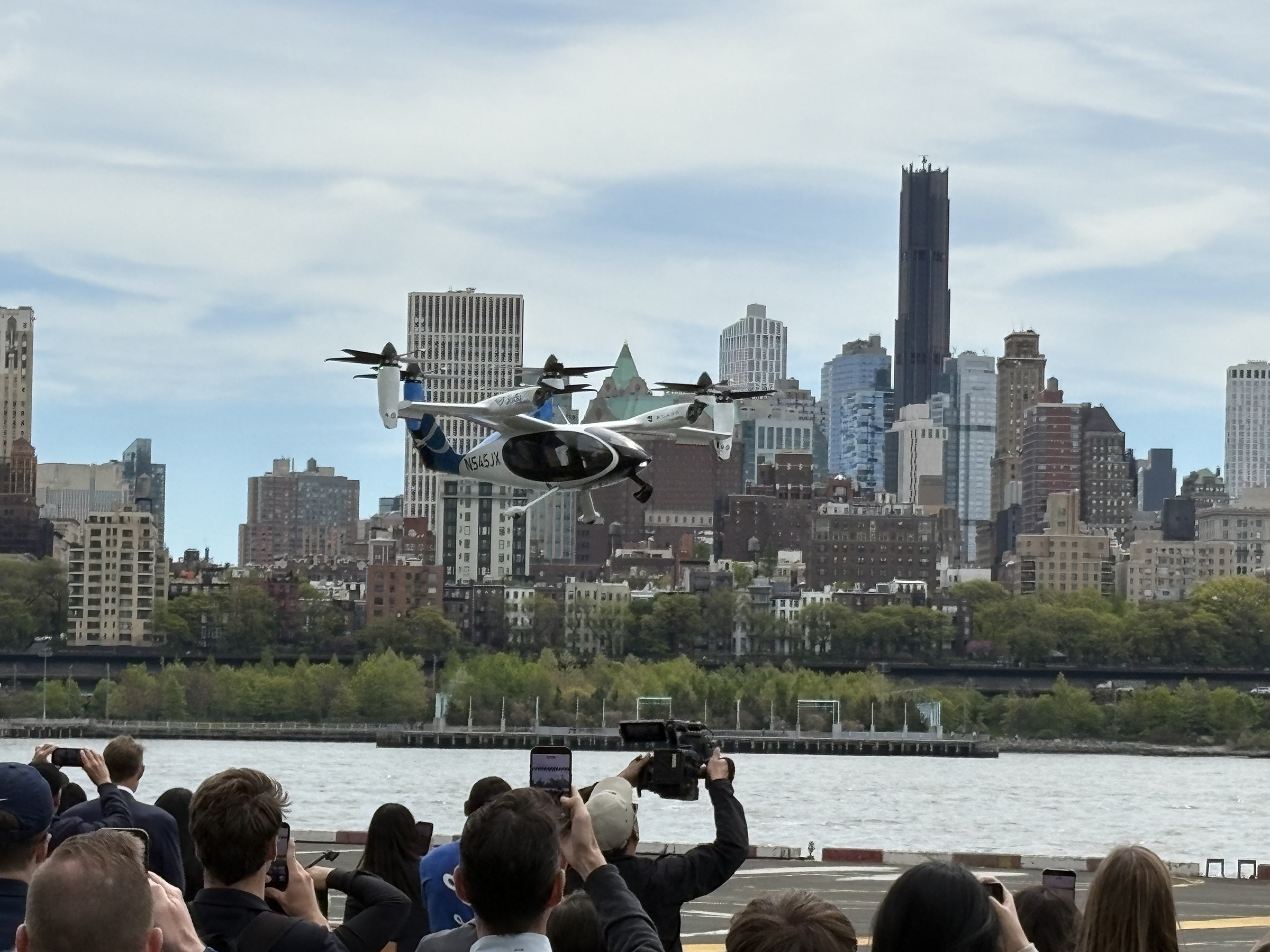 NYC air taxi campaign highlights future of urban vertical flight