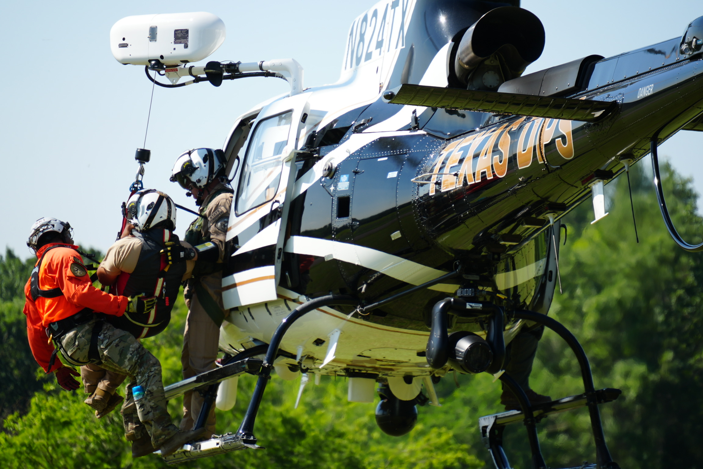 SR3 Rescue Concepts to train Texas DPS pilots, crew