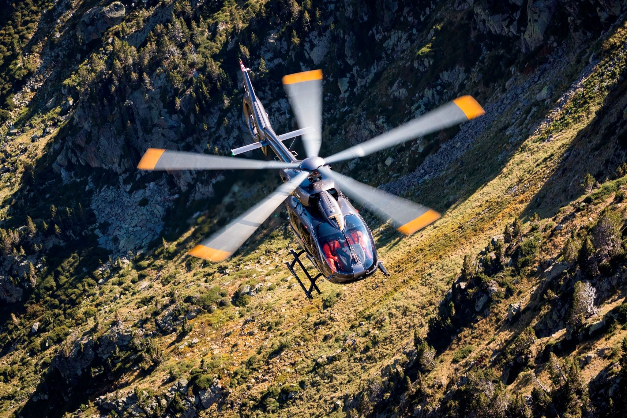 Airbus, Armenia sign contract for 6 H145 helicopters  